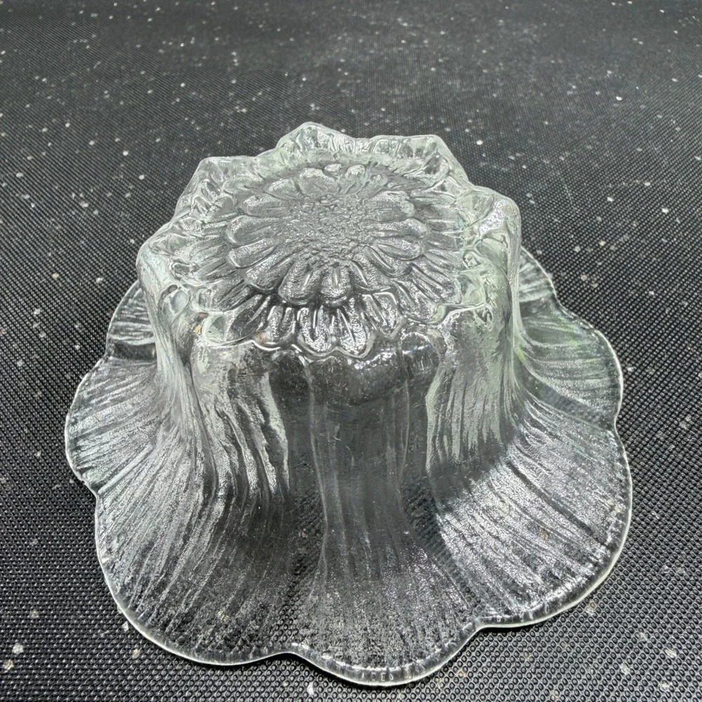 Lasisepat Mantsala Flower Candle Holder Votive Clear Textured Glass Finland 4in